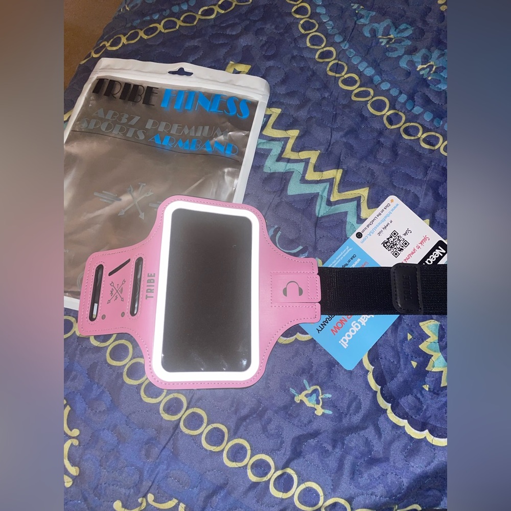 TRIBE Water Resistant Cell Phone Armband Case